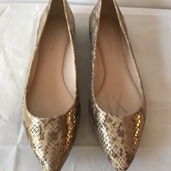 Banana Republic Flats 7 1/2 - Picture 5 of 8